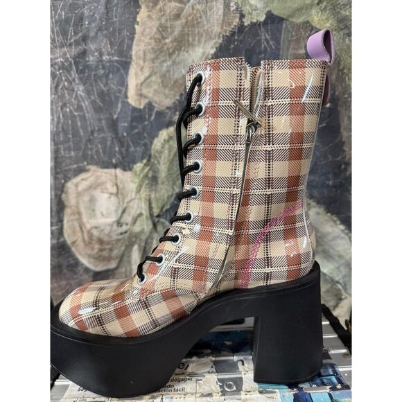 Larroude Plaid Ankle Boots with Black Soles - Picture 13 of 13